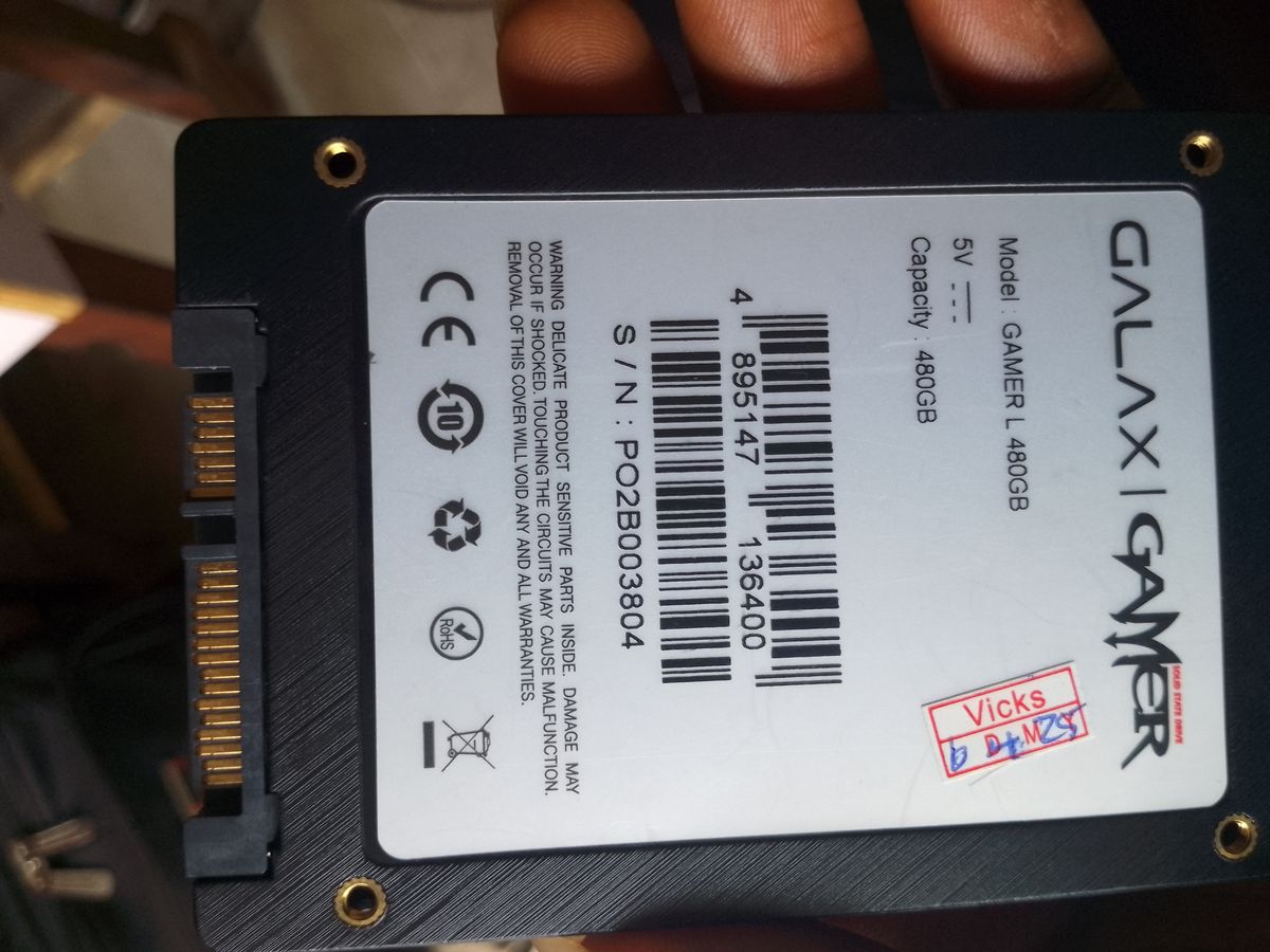 Galax SSD in hand